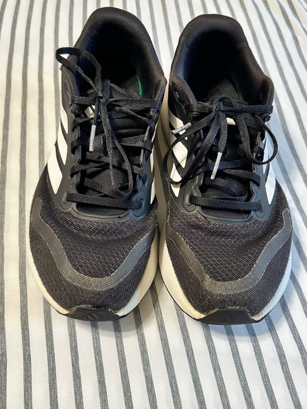 Men’s 7 adidas Black and White Athletic Running Shoes